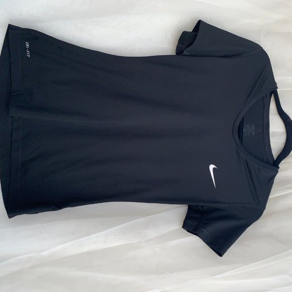 black workout top - Picture 2 of 8